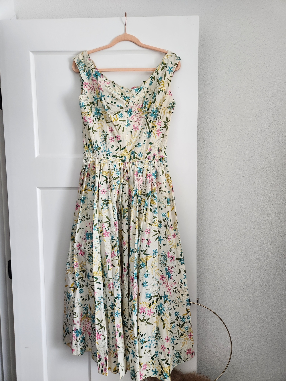 1950's Vintage Cream Floral Midi Dress with Pink & Teal Accents